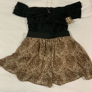 Forever 21 mini leopard skirt large